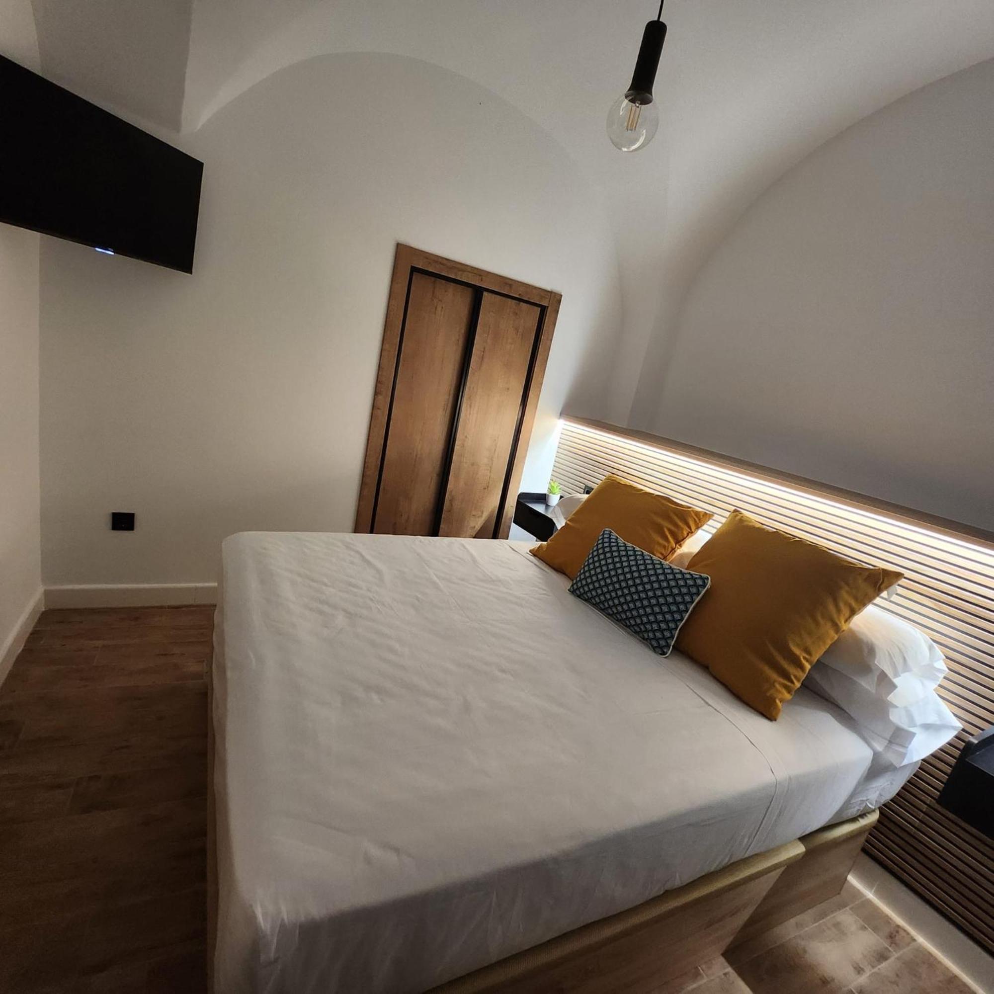 Bailen 3 Apartment กาเซเรส ภายนอก รูปภาพ